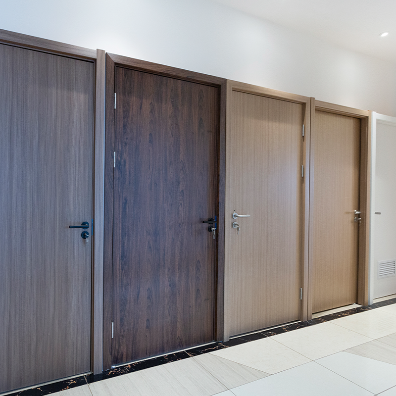 Двери из ДПК