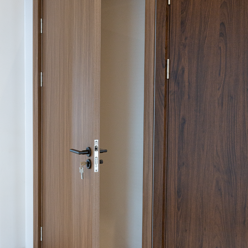 Двери из ДПК